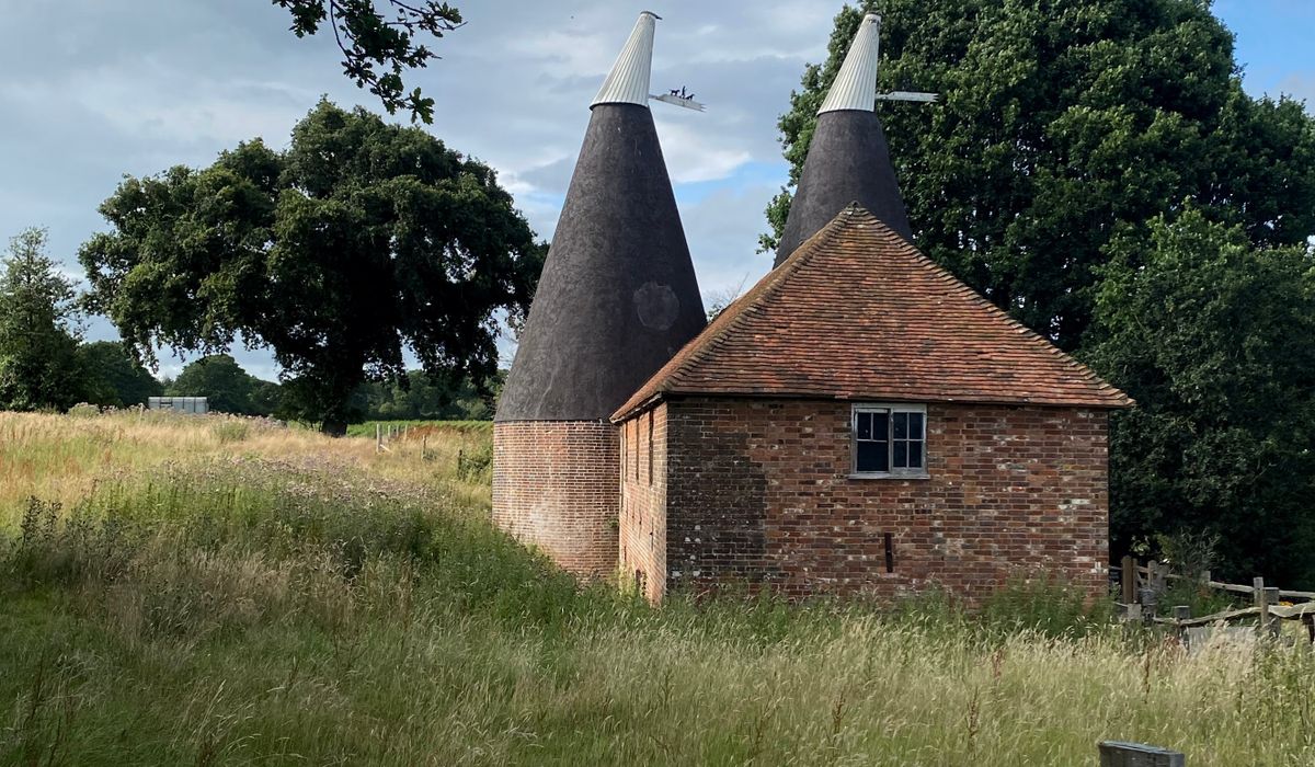 Why Oast Houses Have White Wooden Weatherboards